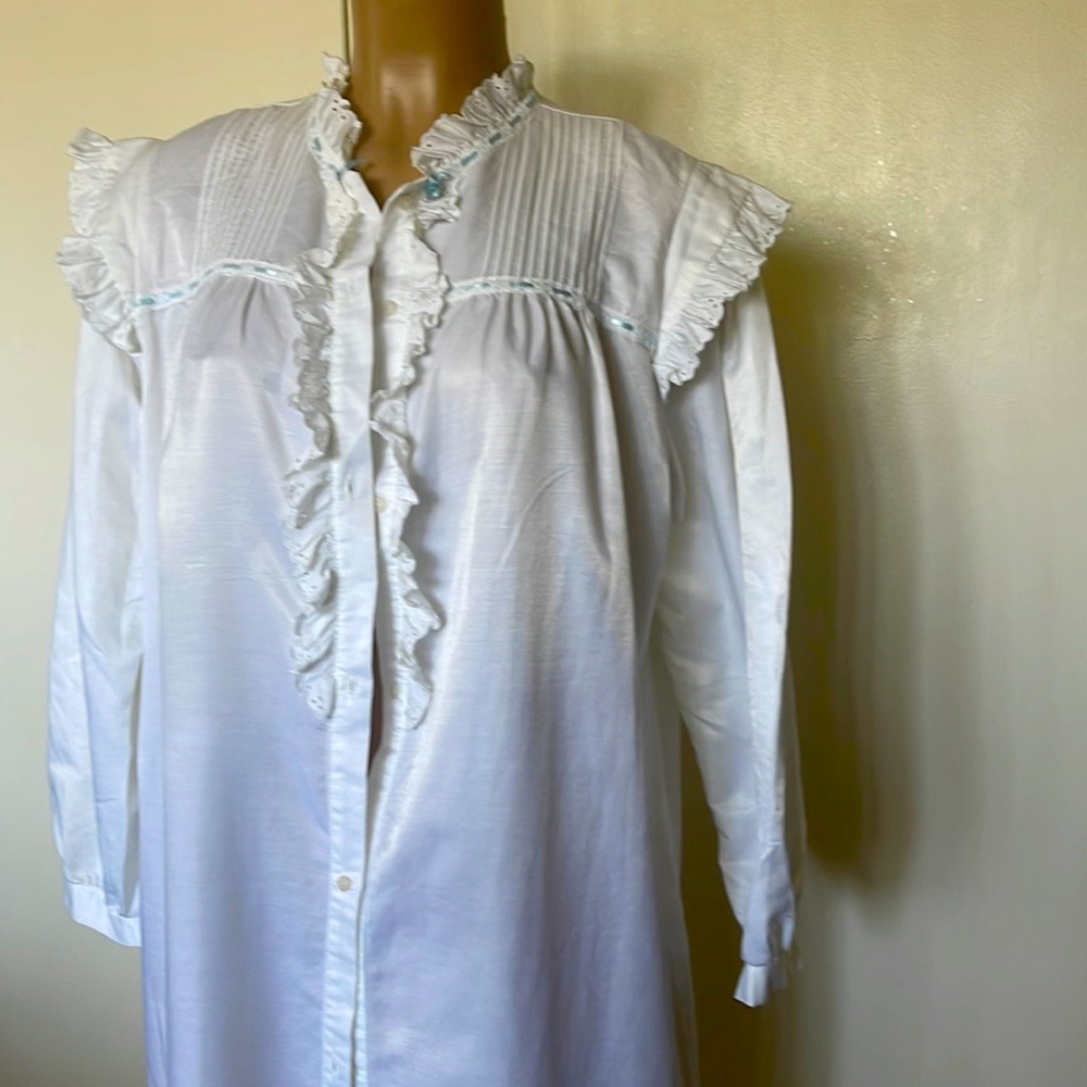 CHARACTER Cuddleskin  VINTAGE silky buttons down 😴 Nightgown  womens size LARGE